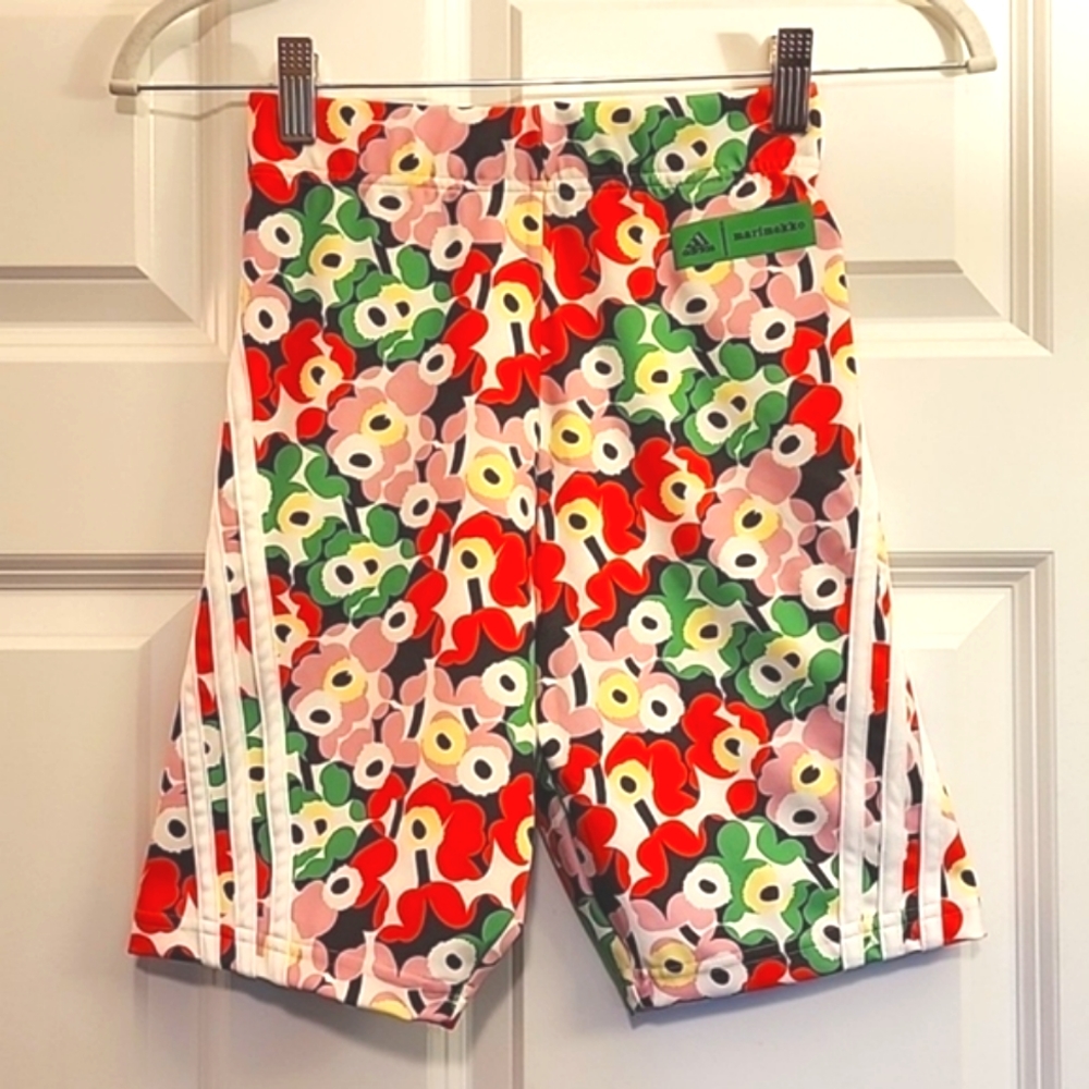 Adidas x Marimekko floral print biker shorts US size x-small